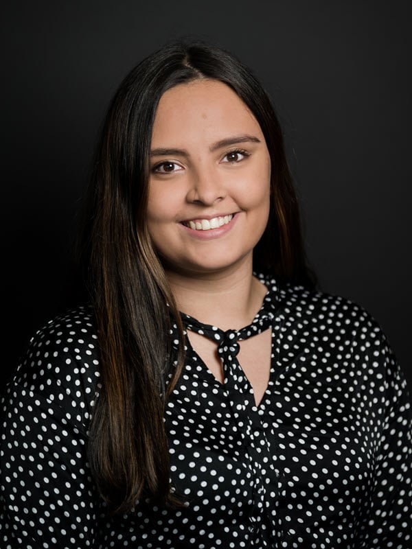 丹妮拉Aguirre,值得国际实习生的第一个总部