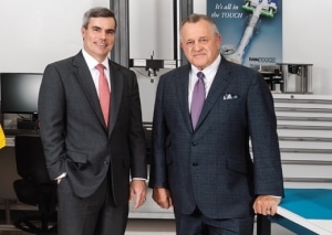 与富国银行合作发展